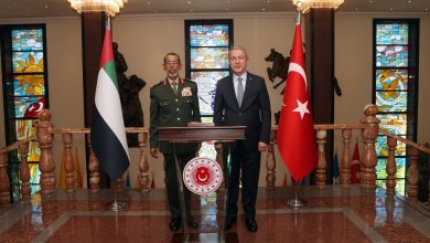 Photo of Turkish, Emirati defense chiefs discuss military cooperation