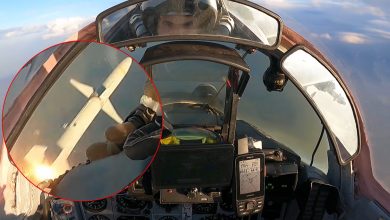 Photo of Ukrainian MiG-29 Fulcrums fire AGM-88 anti-radiation missiles at Russian positions