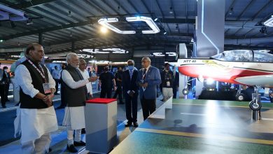 Photo of Indian trainer aircraft HTT-40 unveiled at DefExpo 2022