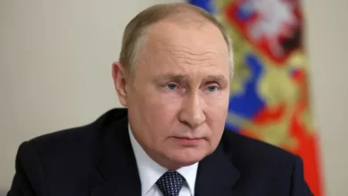 Photo of Putin signs budget with 30% for defense, UK intelligence reports