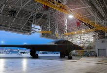 Photo of Pentagon debuts B-21 Raider, new stealth bomber