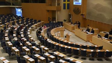 Photo of Sweden’s parliament adopts tighter anti-terror law for NATO bid