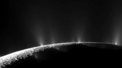 Photo of NASA finds key building block for life in a moon of Saturn