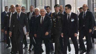 Photo of Turkish, Greek defense ministers discuss enhanced relations at NATO meeting