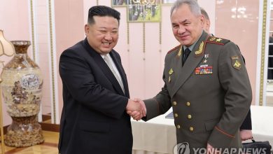 Photo of North Korean leader, Russian defense chief discuss military cooperation