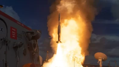 Photo of US Navy tests simultaneous Aegis Defense against missiles, drones