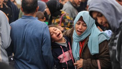 Photo of Hospitals overwhelmed as Israeli forces storm S. Gaza’s Khan Younis