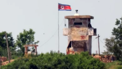 Photo of South Korea fires warning shots as North Korean soldiers briefly cross border