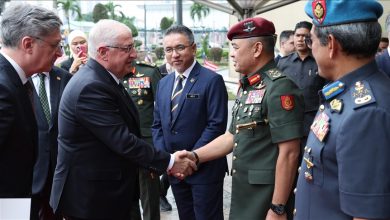 Photo of Turkish, Malaysian defense chiefs meet as part of official visit to bolster bilateral ties
