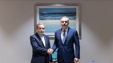 Photo of Turkish, Iranian foreign ministers discuss nuclear talks in Oman