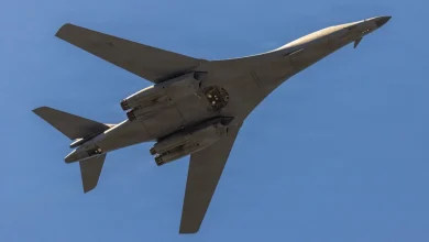 Photo of U.S. Air Force’s B-1 bombers get new wing parts